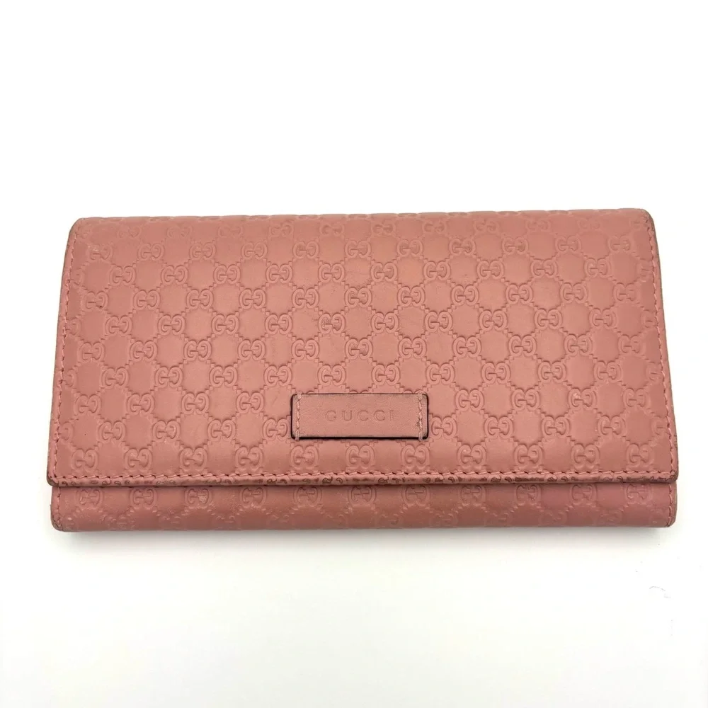Gucci Pink Leather Wallet with Quilted Design